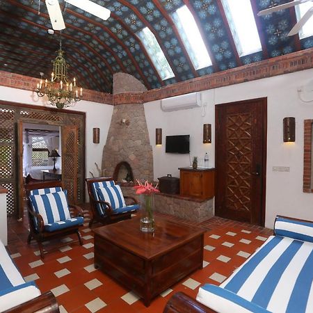 Caille Blanc Villa & Hotel (Adults Only) Mamin ภายนอก รูปภาพ