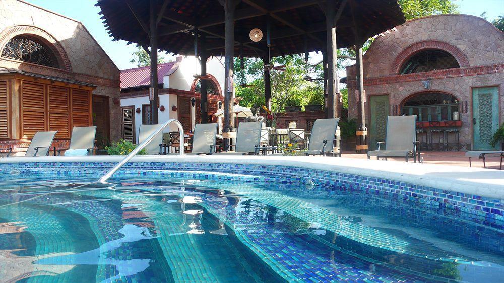 Caille Blanc Villa & Hotel (Adults Only) Mamin ภายนอก รูปภาพ