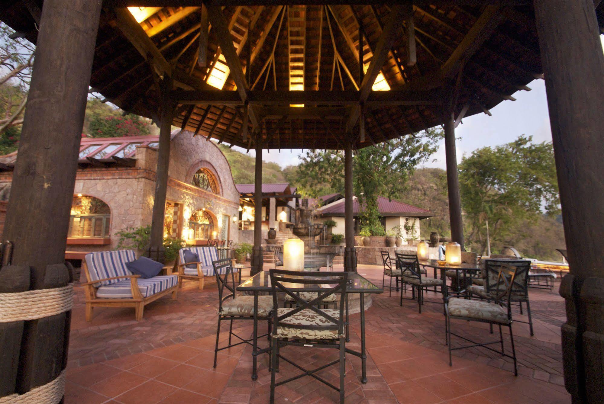 Caille Blanc Villa & Hotel (Adults Only) Mamin ภายนอก รูปภาพ
